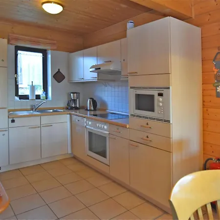 Quaint Holiday In With Terrace Vakantiehuis *